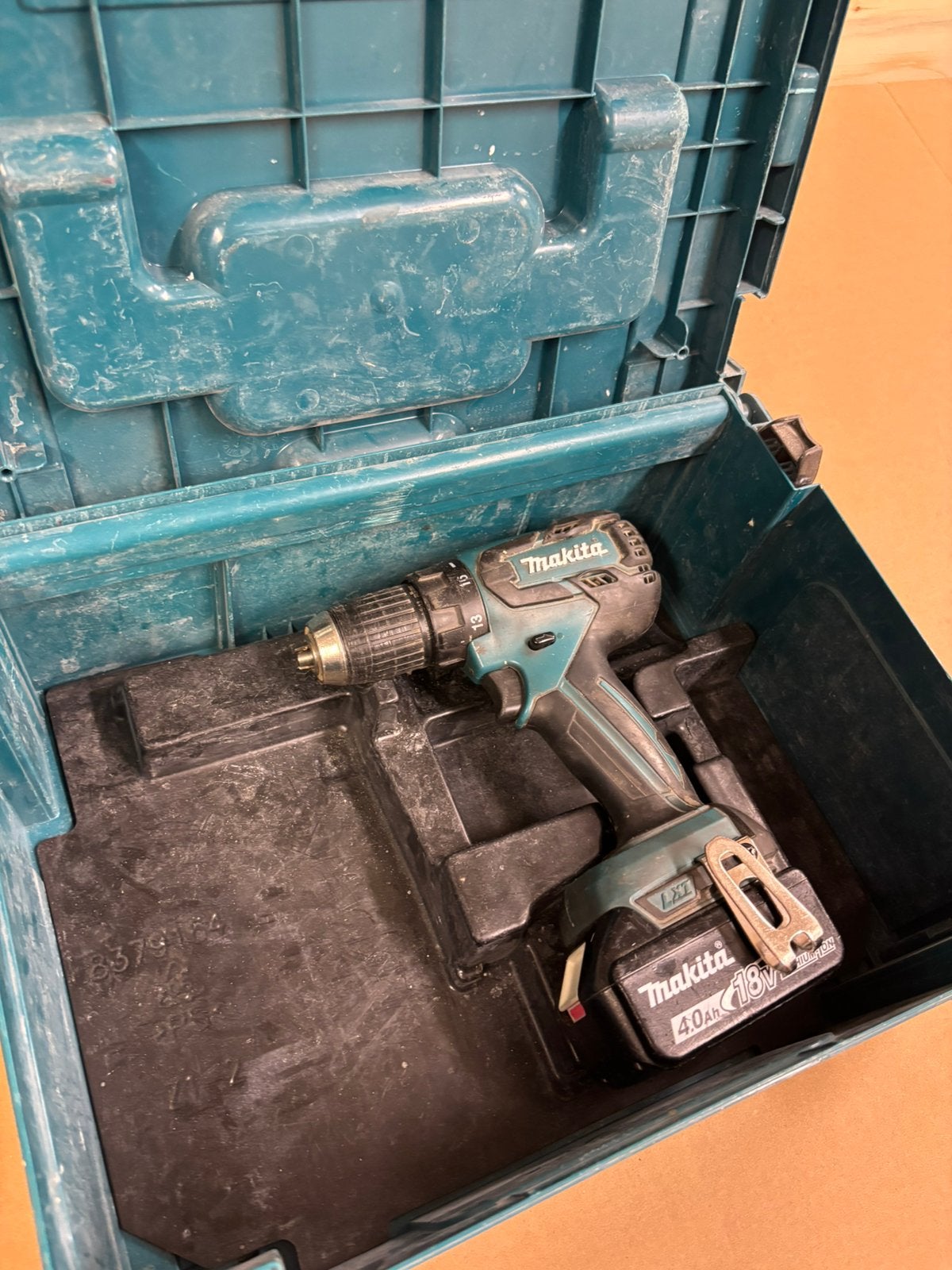 Makita boormachine 18v, Ophalen of Verzenden, Gebruikt, Boor- en Schroefmachine, Variabele snelheid