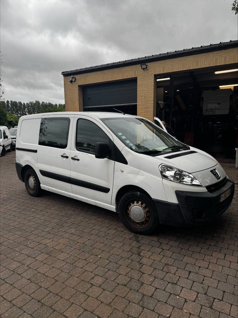Peugeot Expert, Voorwielaandrijving, 4 deurs, Zwart, Wit