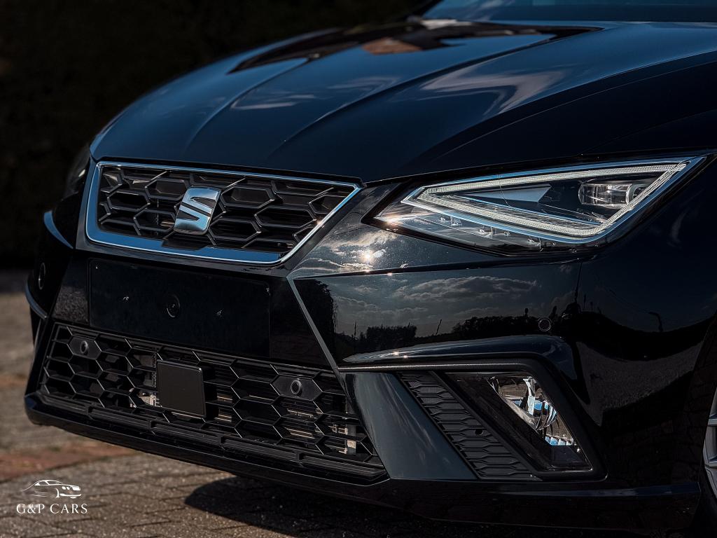 Seat Ibiza FR Sport/1.5 TSI/Camera/Digital Cockpit/LED/ACC/, Auto's, 4 deurs, 4 cilinders, Alcantara, Bedrijf