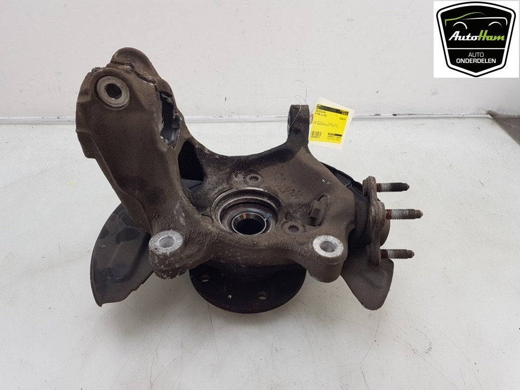 FUSEE AVANT DROITE Volkswagen Touran (5T1) (01-2015/07-2022), Volkswagen, Volkswagen AG, Utilisé, Kundenbetreuung@volkswagen.de