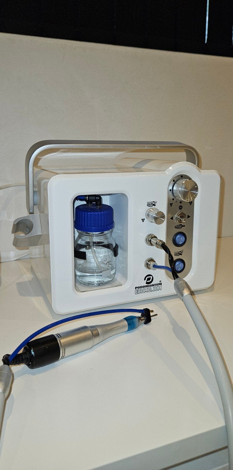 Pedicuremotor Ecomonium natfrees, Ophalen