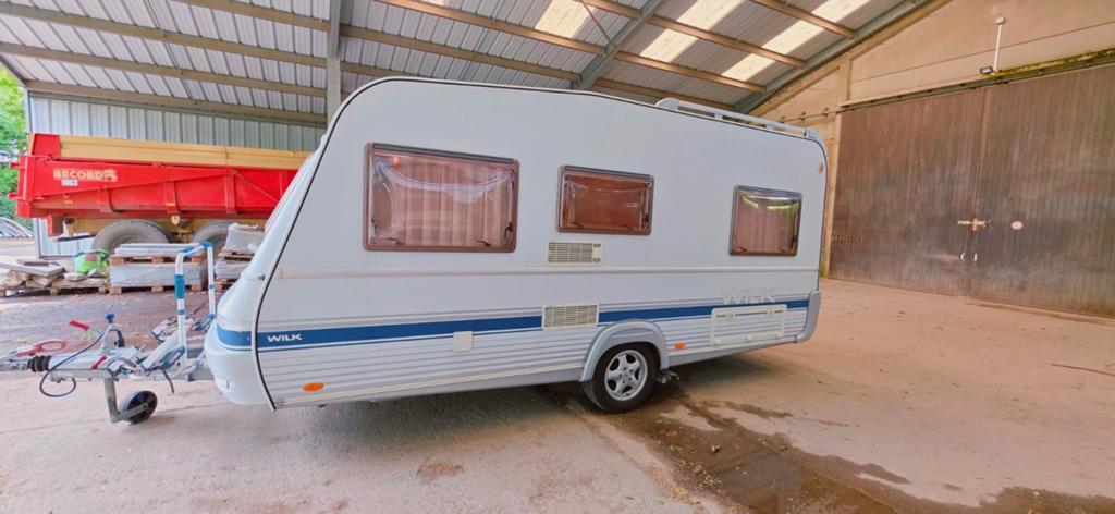 Caravan Wilk 5s 2006bj Ventura voortent+MOVER +liev baterij, Particulier, Mover, Wilk