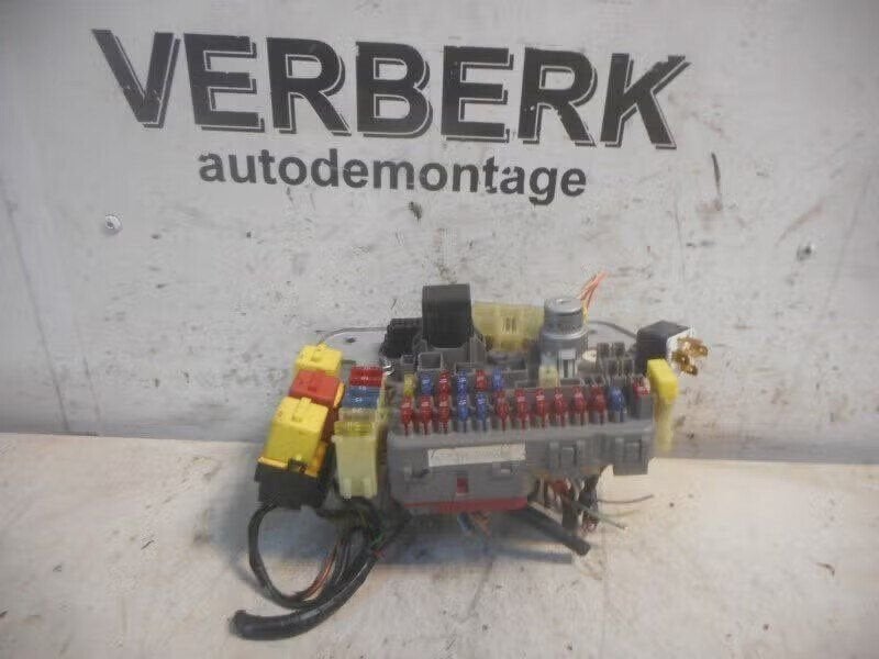 ZEKERINGKAST MG MGF (01-1995/03-2002), SAIC Motor Deutschland GmbH, Marcel-Breuer-Straße 4 80807 München, DE, Utilisé, MG