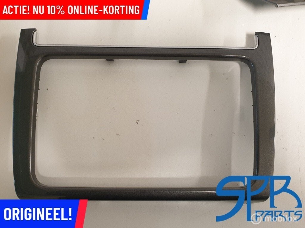 POLO 6R NAVI RADIO FRAME OMRANDING grijs CHROME 6R0858069E, Volkswagen, Nieuw, Ophalen of Verzenden, Volkswagen