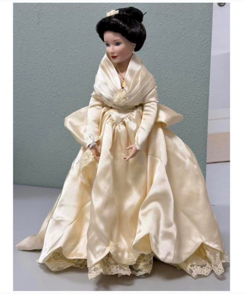 Robe de mariée Ashton-Drake Galleries, poupée 1994 signée, Enlèvement ou Envoi, Comme neuf, Poupée