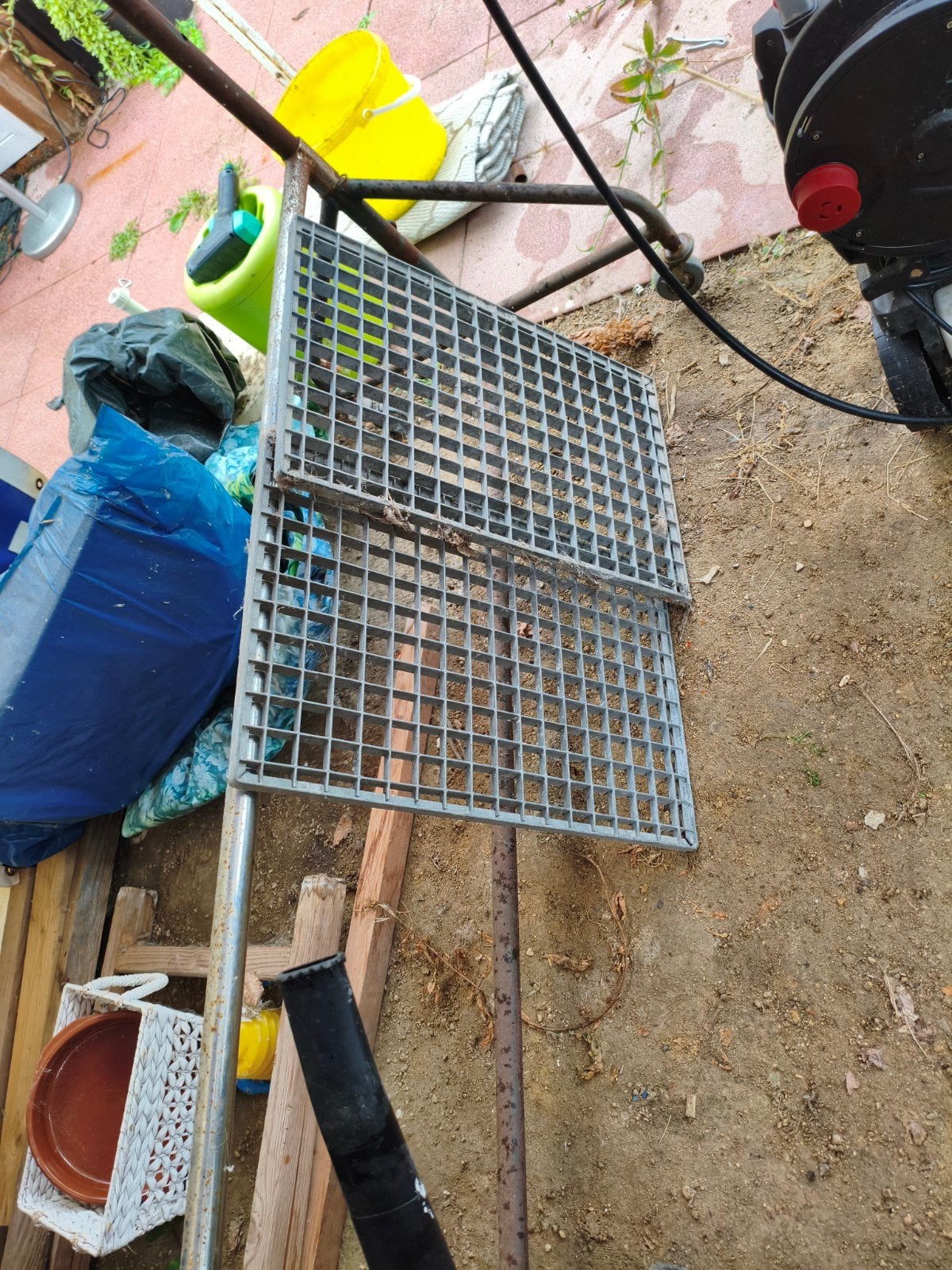 metalen roosters, Ophalen