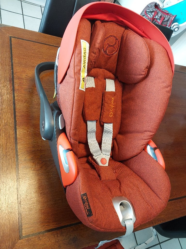 Cybex cloud Z i-size maxi cosi, Enfants & Bébés, Sièges auto, Comme neuf, Autres marques, Dossier réglable, Mode veille, Protection latérale
