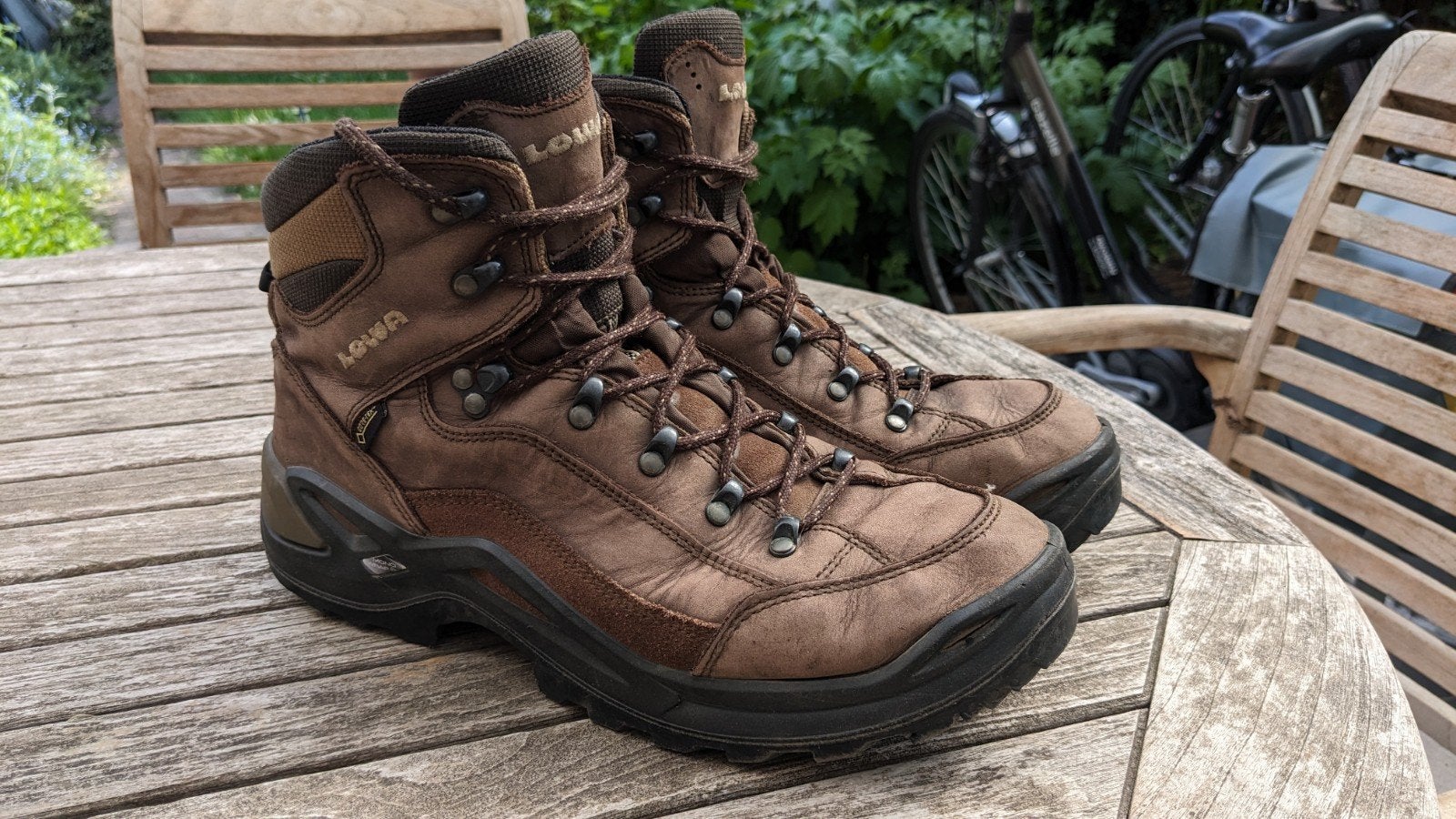 Lowa Renegade GTX MID 44, Vêtements | Hommes, Chaussures, Chaussures de marche, Lowa, Enlèvement ou Envoi, Brun