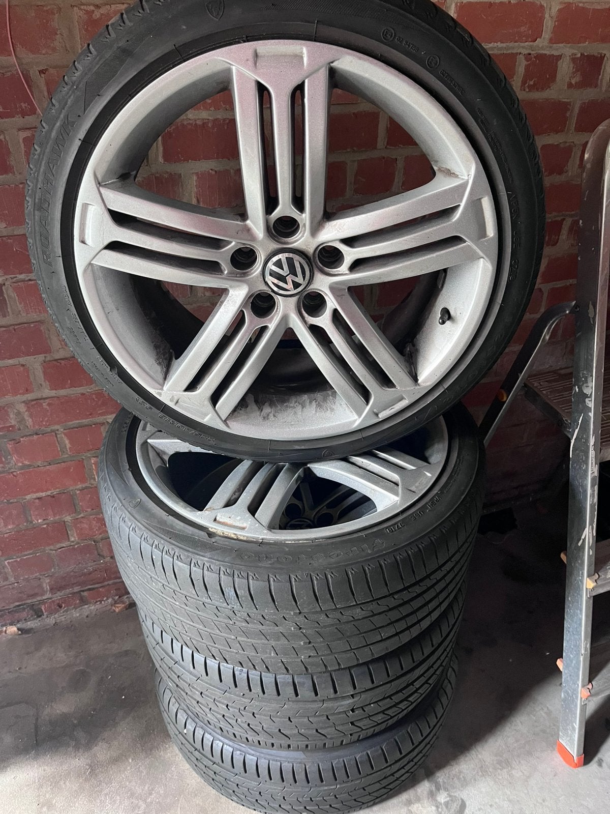 Volkswagen R LINE  velgen 18R, Autos : Pièces & Accessoires, Enlèvement, Jante(s)