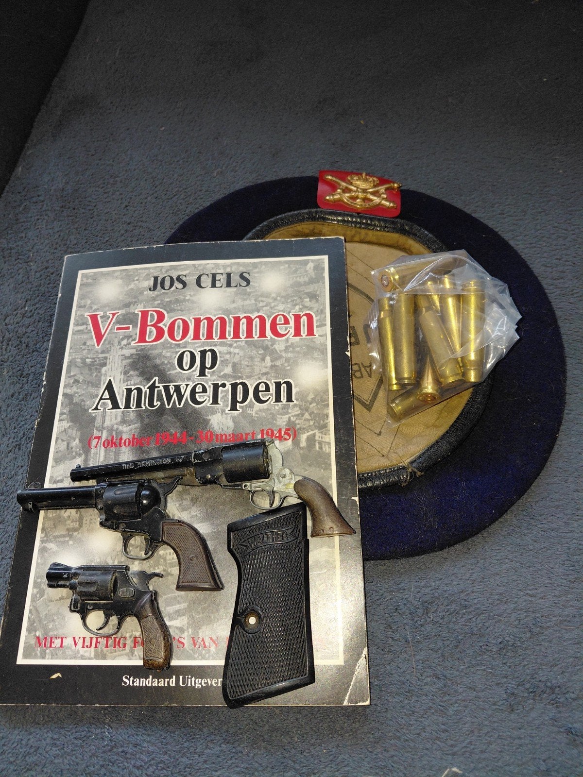 Lotje militaria., Ophalen of Verzenden