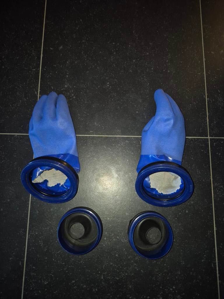Ringensysteem drooghandschoenen – koudwater duiken, Watersport en Boten, Duiken, Gebruikt, Overige typen, Ophalen