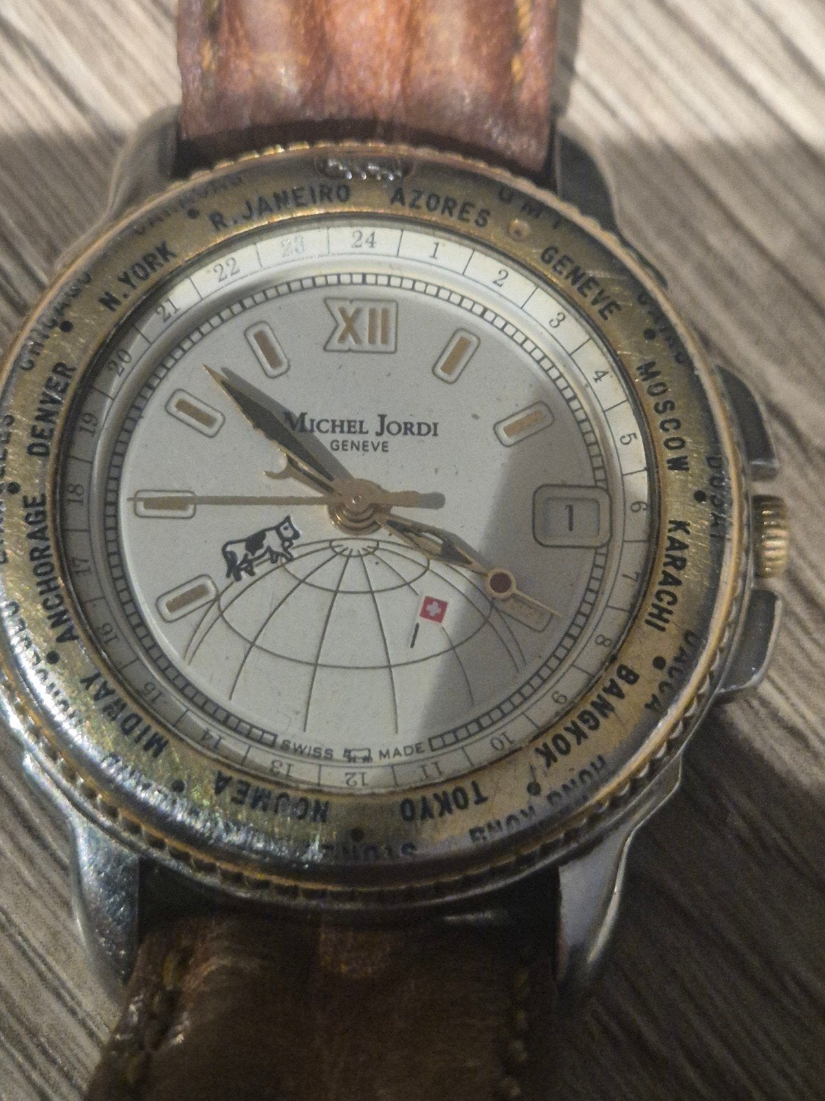 montre homme automatique michel jordi, Bijoux, Sacs & Beauté, Enlèvement ou Envoi