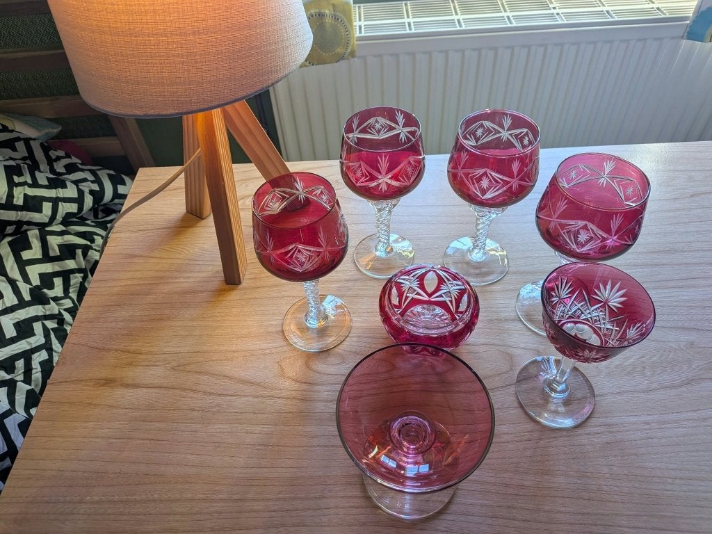 Lot de 7 pièces Römer anciennes en cristal doublé rouge, Enlèvement