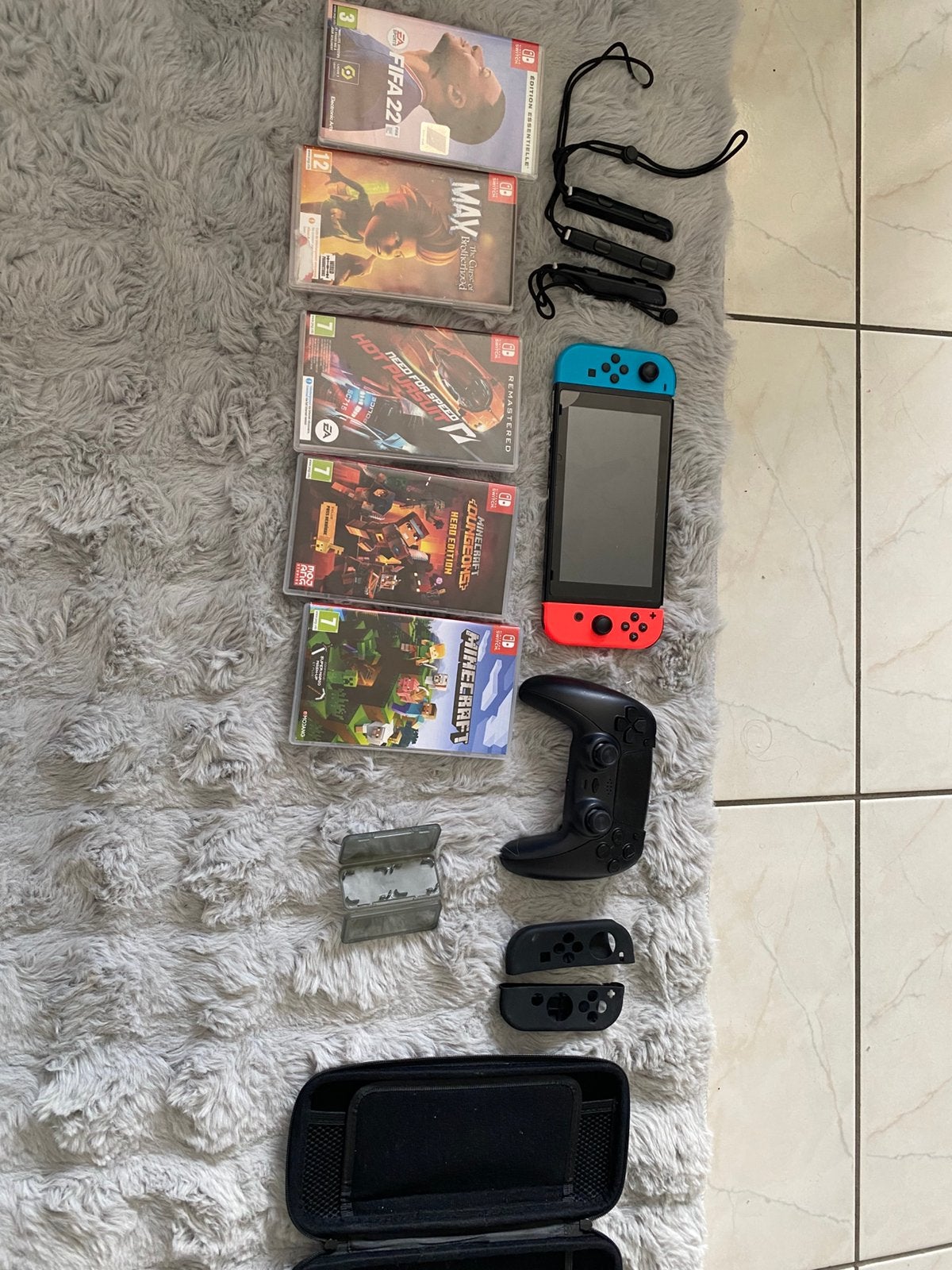 PlayStation cinq et switch, Consoles de jeu & Jeux vidéo, Consoles de jeu | Sony PlayStation 5, Enlèvement, Comme neuf, Playstation 5