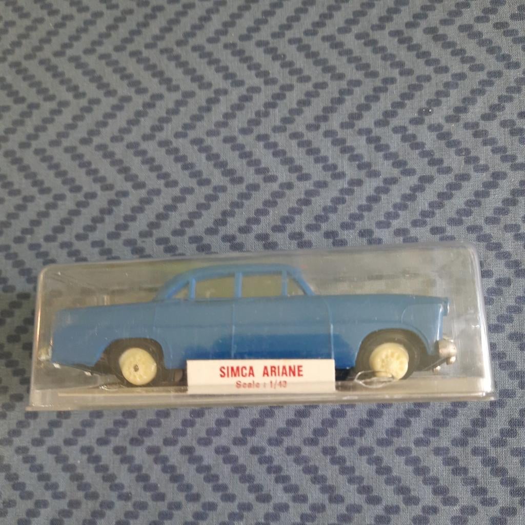 MINIALUXE FRANCE *SIMCA ARIANE*1/43*VINTAGE*RARE*DANS UNE BO, Enlèvement, Neuf, Voiture, Autres marques