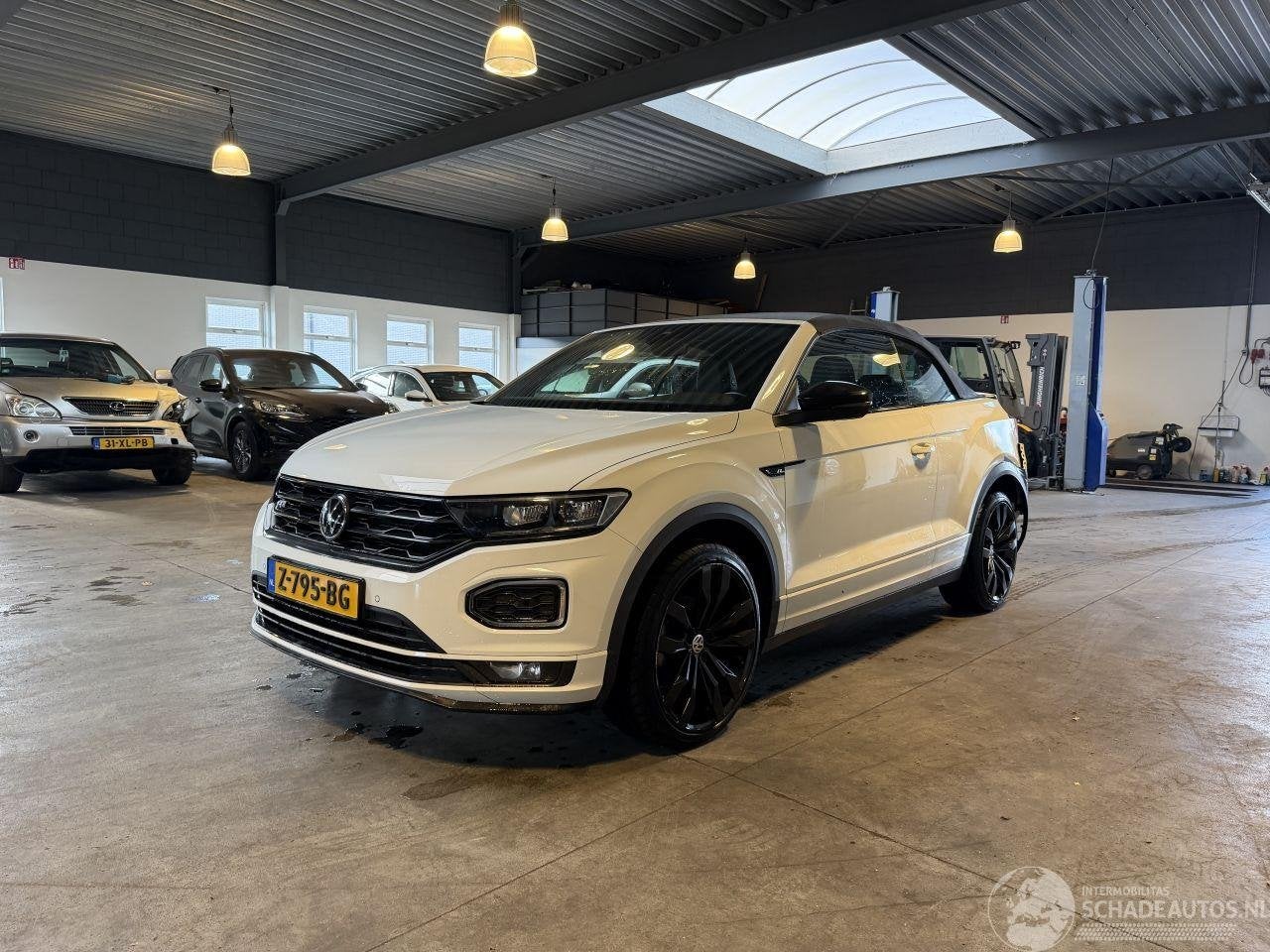 Volkswagen T-Roc Cabrio 1.5 TSI R-Line (bj 2022, automaat), Automaat, 1498 cc, Cabriolet, Volkswagen