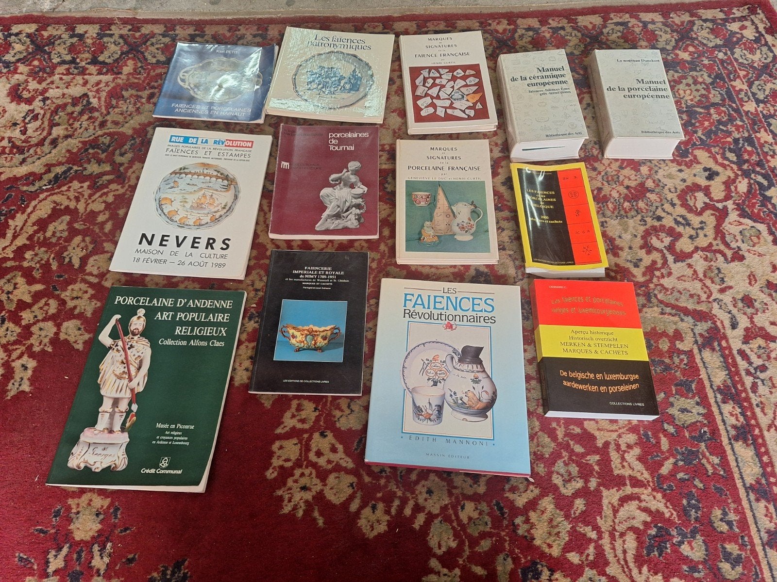 lot de 13 livres céramiques et faiences tournai andenne .., Enlèvement ou Envoi