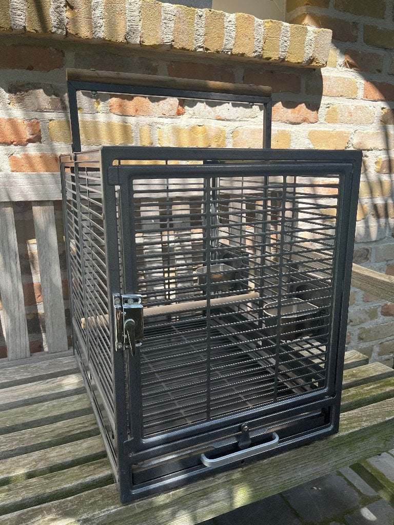 Montana kooi, Ophalen, Zo goed als nieuw, Metaal, Vogelkooi