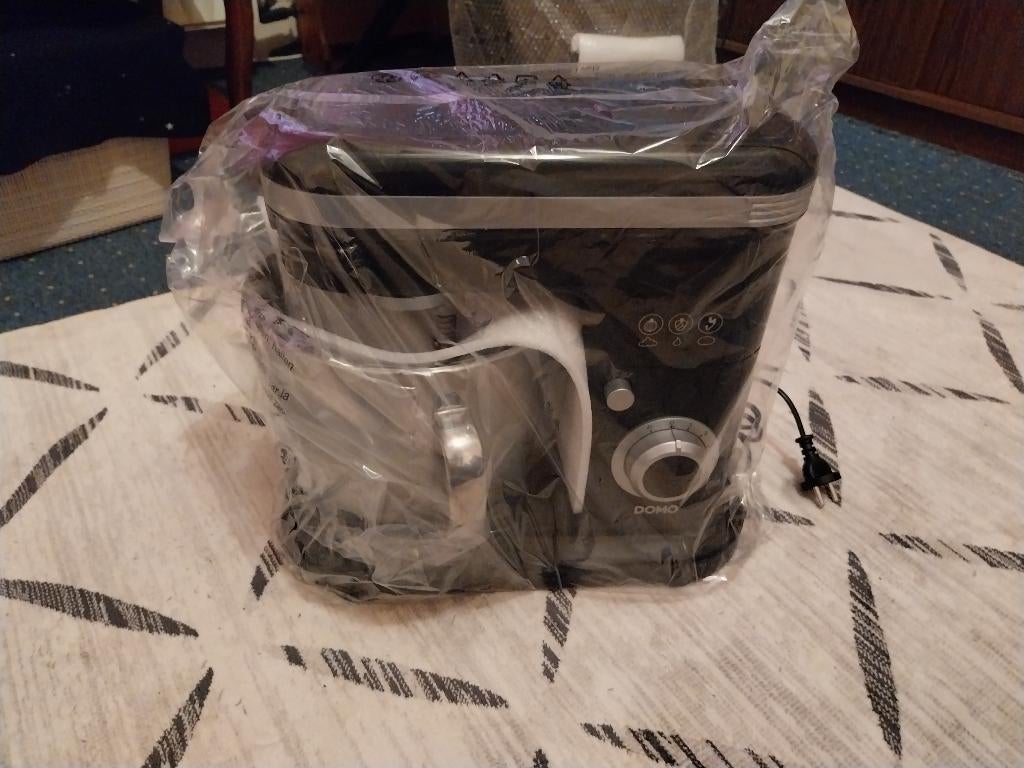 Robot pâtissier, 4 litres ou plus, Enlèvement, Neuf, 3 vitesses ou plus