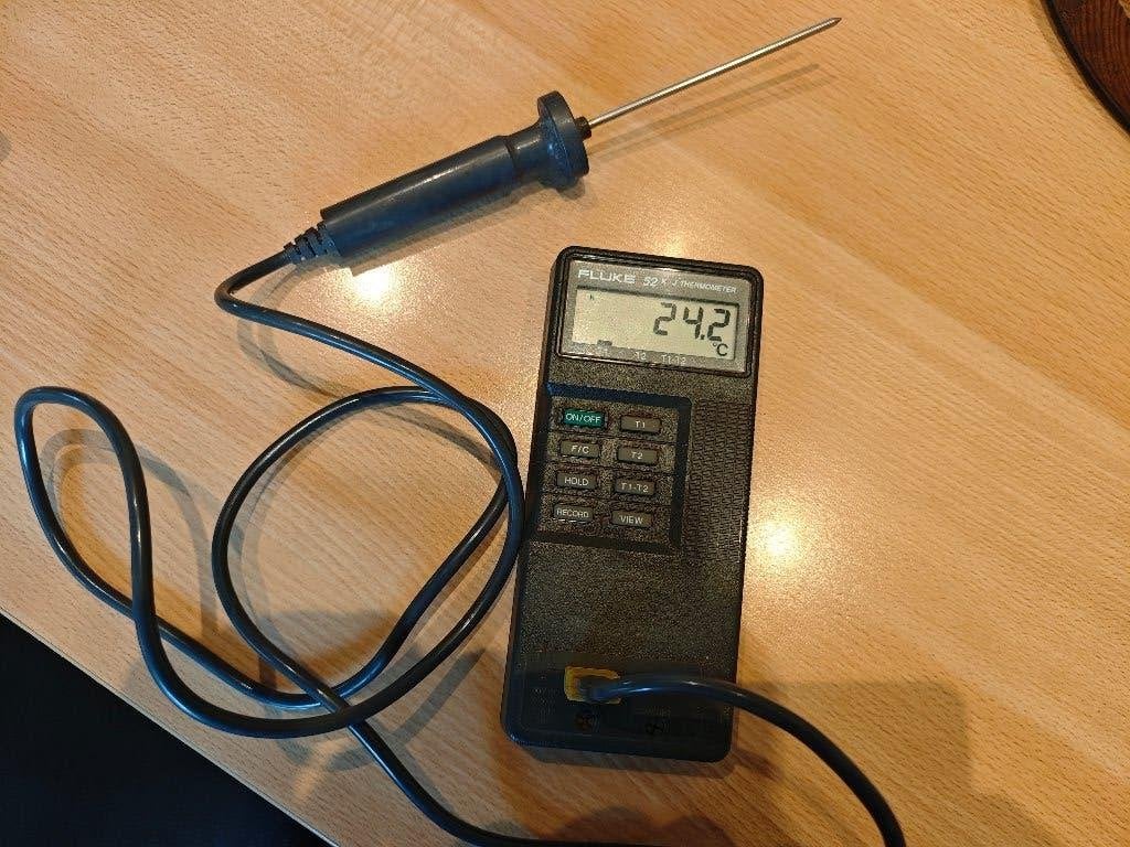 Fluke temperatuur meter., Doe-het-zelf en Bouw, Meetapparatuur, Ophalen of Verzenden, Gebruikt, Temperatuur
