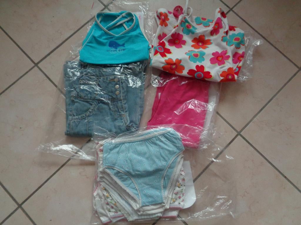 Lot de vêtements 4ans 4p, + lot culottes etc..enfants, Envoi, Utilisé, Autres tailles