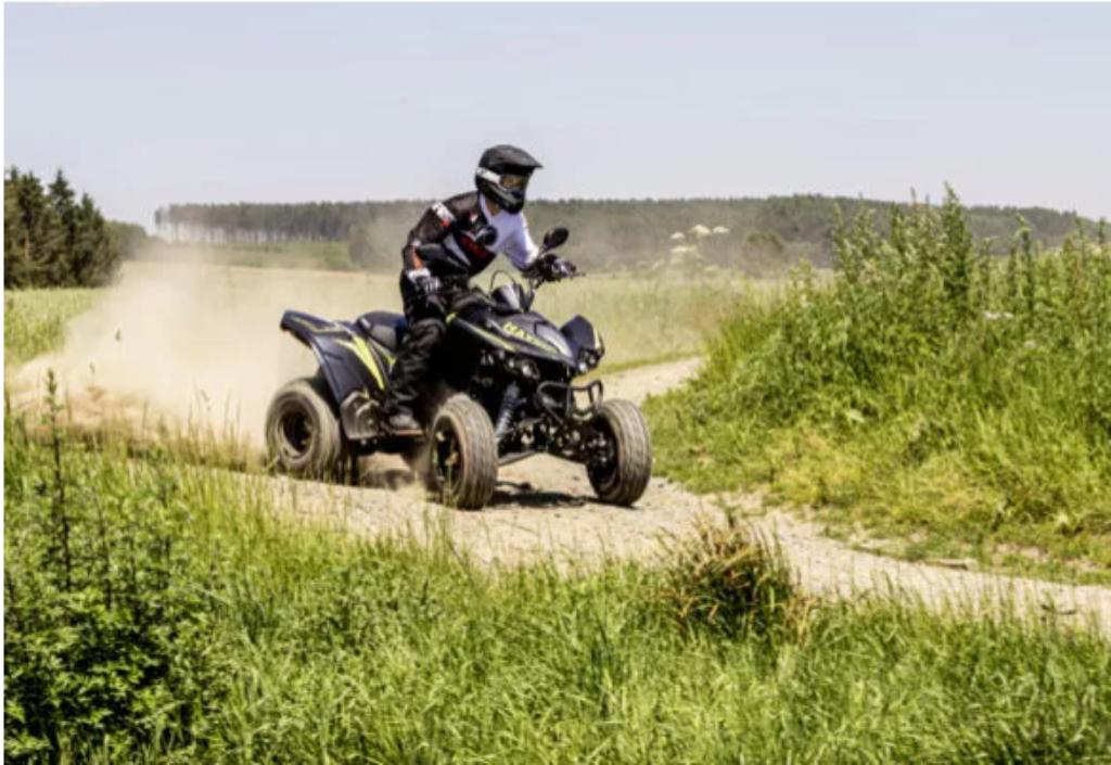 Kymco Maxxer 300, Motoren, 300 cc, 12 t/m 35 kW