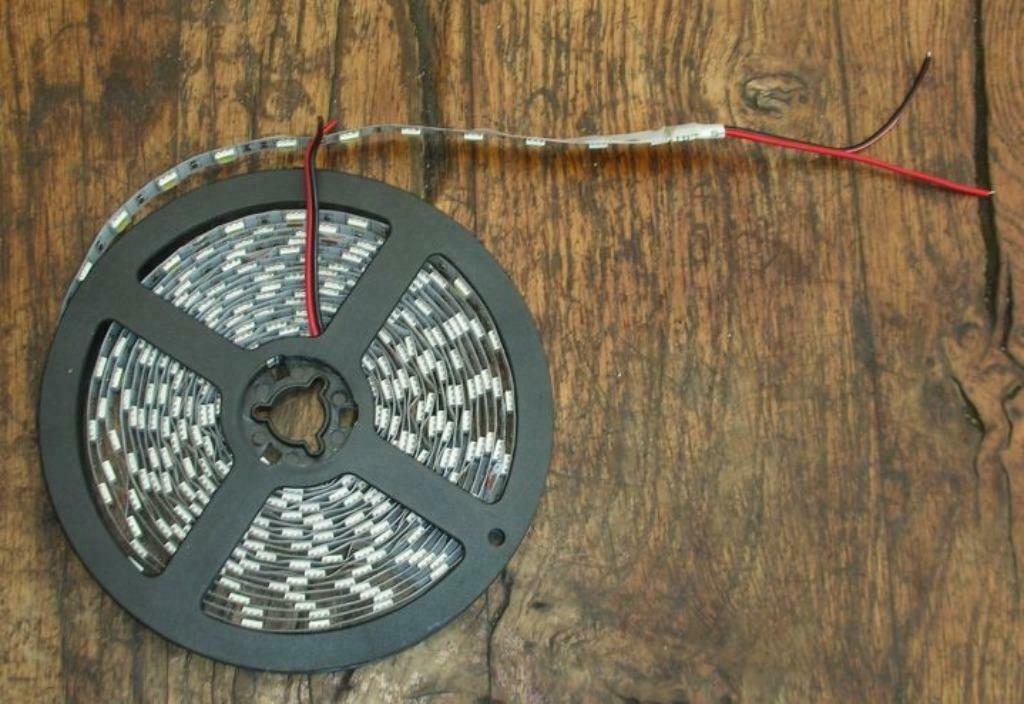 verlichting led strip 5 meter, Doe-het-zelf en Bouw, Ophalen of Verzenden, Nieuw, Kabel of Snoer
