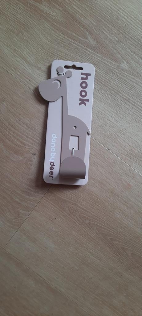 Porte-manteau Pink Done by Deer, Enlèvement, Neuf