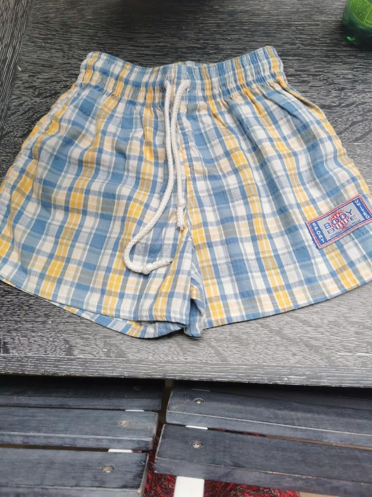 Très beau short à carreaux, Enlèvement ou Envoi, Comme neuf, Garçon