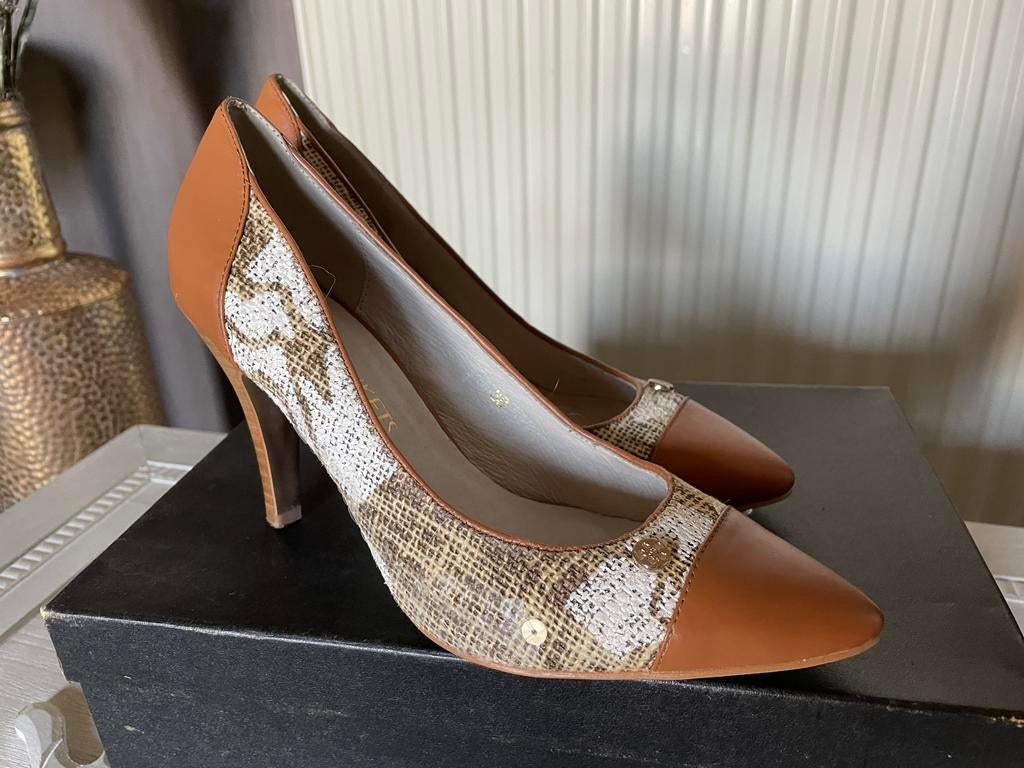 Nicky Vankets pumps maatje 38, Enlèvement ou Envoi, Comme neuf, Escarpins