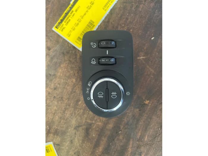 Licht Schakelaar van een Opel Corsa, Ophalen of Verzenden, 3 maanden garantie, Gebruikt, Opel