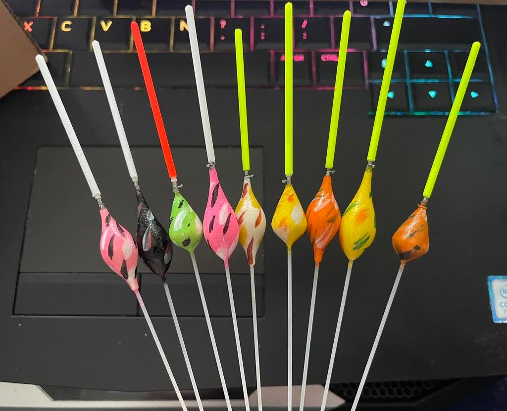 Flotteurs neuf 10 coupeur antenne différentes, Sports nautiques & Bateaux, Pêche à la ligne | Poissons blancs, Comme neuf, Enlèvement ou Envoi