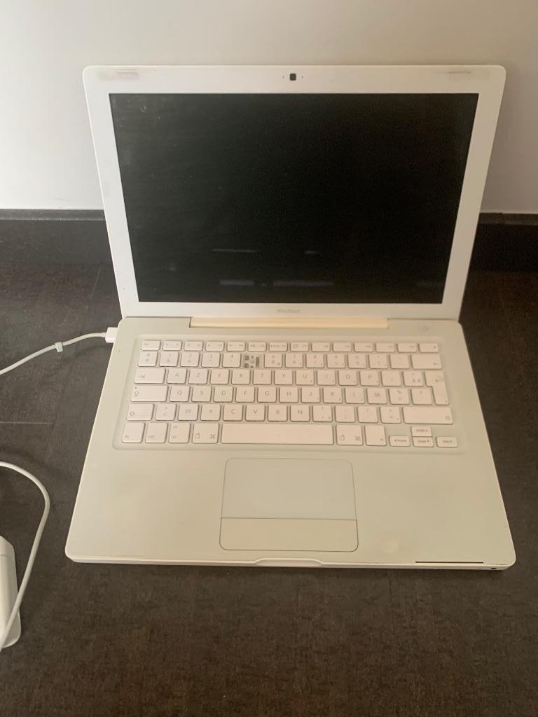 Pièces détachées MacBook A1181, Informatique & Logiciels, Apple Macbooks, 13 pouces, Utilisé, Azerty, Moins de 4 GB