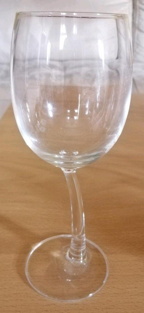 6 verres à vin à pied dépareillés, Ophalen of Verzenden, Zo goed als nieuw