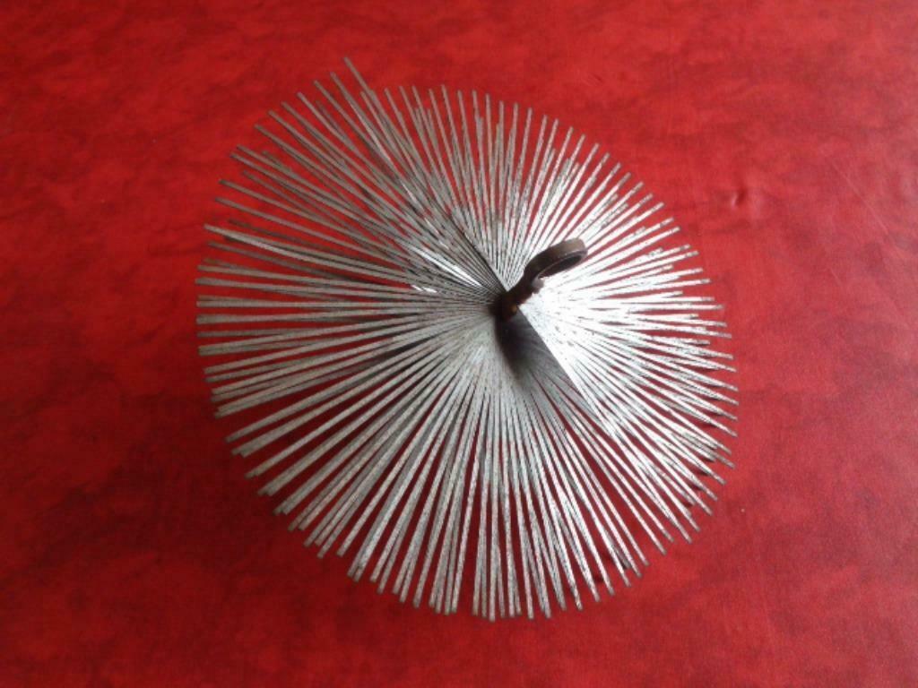 Hérisson rond acier spécial cheminée 25 X 25 cm, Maison & Meubles, Cheminées, Utilisé, Autres types, Enlèvement ou Envoi