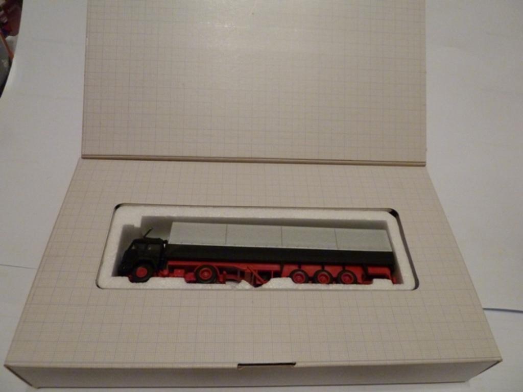 Herpa Iveco Magirus Turbo promobox 1/87, Hobby & Loisirs créatifs, Voitures miniatures | 1:87, Comme neuf, Bus ou Camion, Herpa