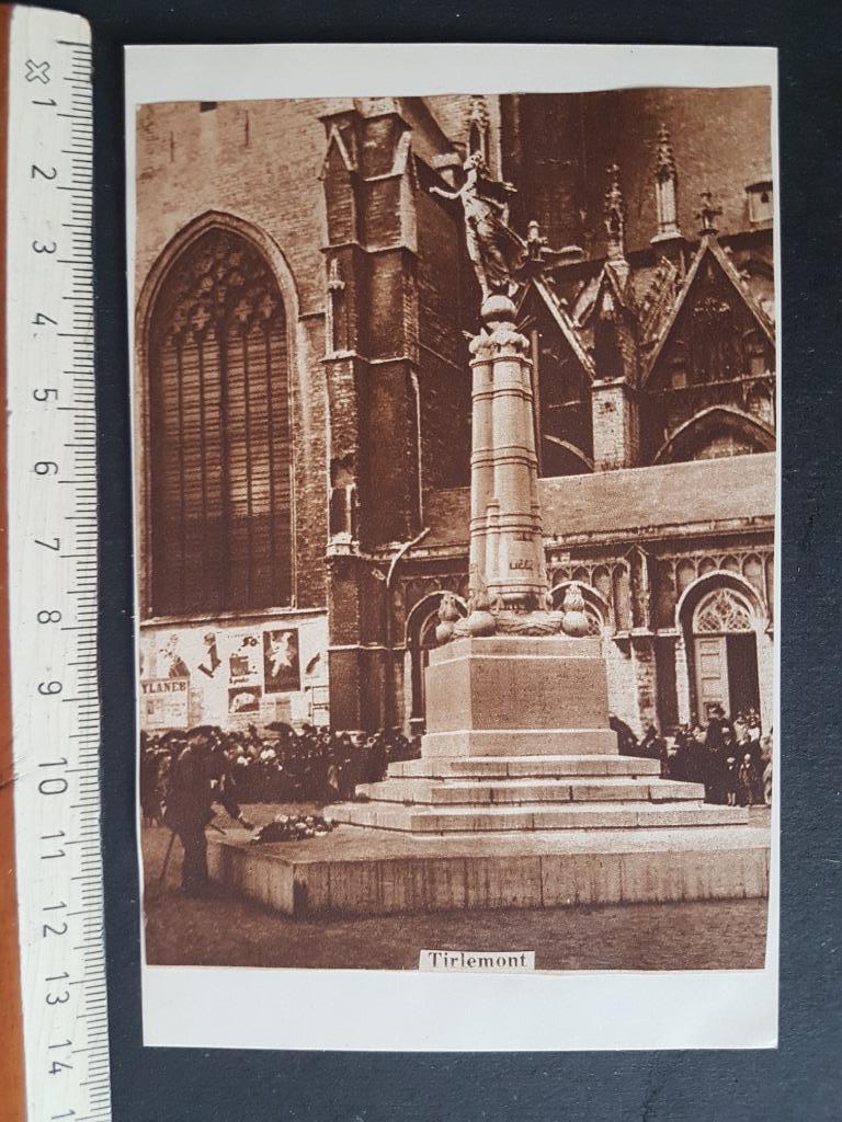 Knipsel op postkaart: Tienen Tirlemont Oorlogsmonument, Collections, Envoi, Armée de terre, Photo ou Poster