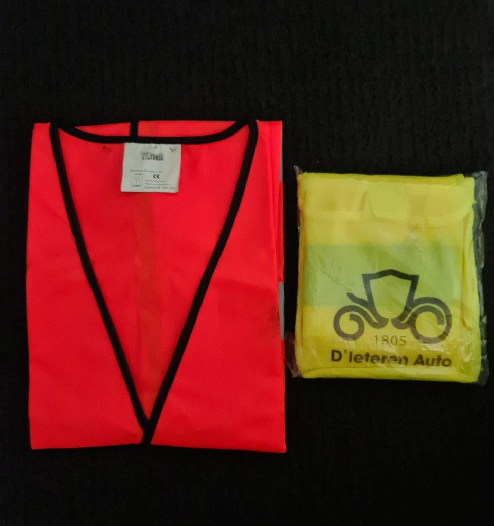 2 gilets de signalisation Volkswagen