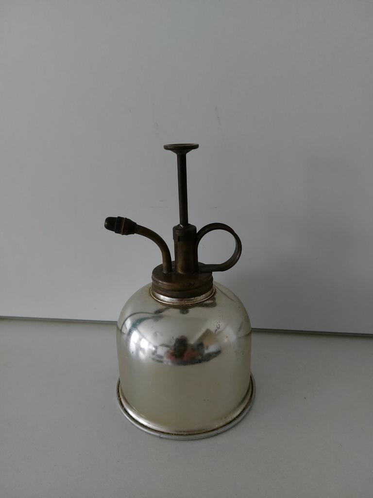 Lots de brocante divers articles je connais pas les nom de a, Divers, Enlèvement