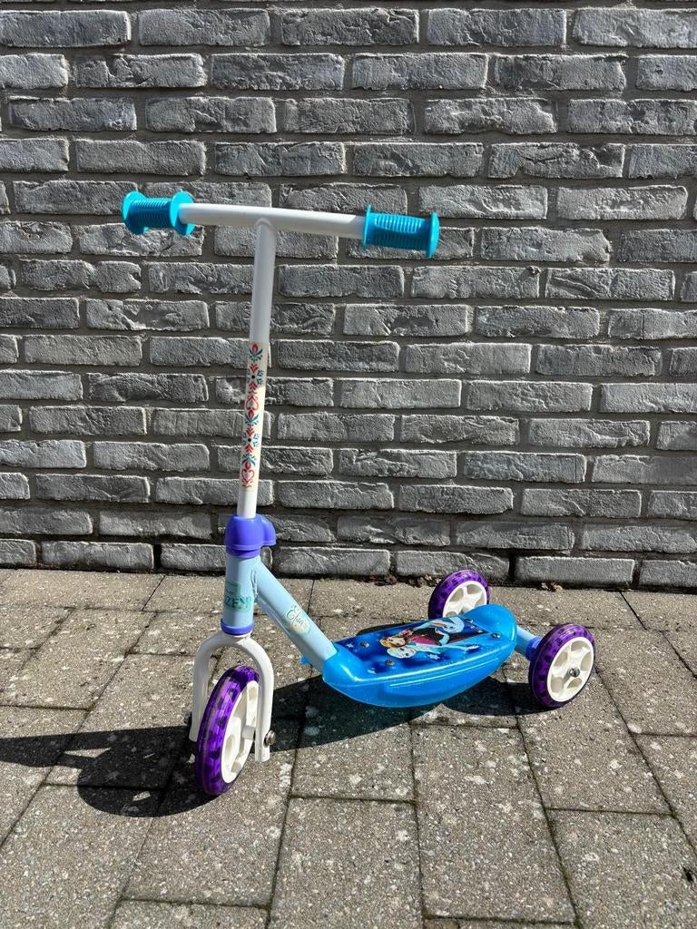Frozen step ,zo goed als nieuw, Fietsen en Brommers, Steps, Ophalen, Zo goed als nieuw