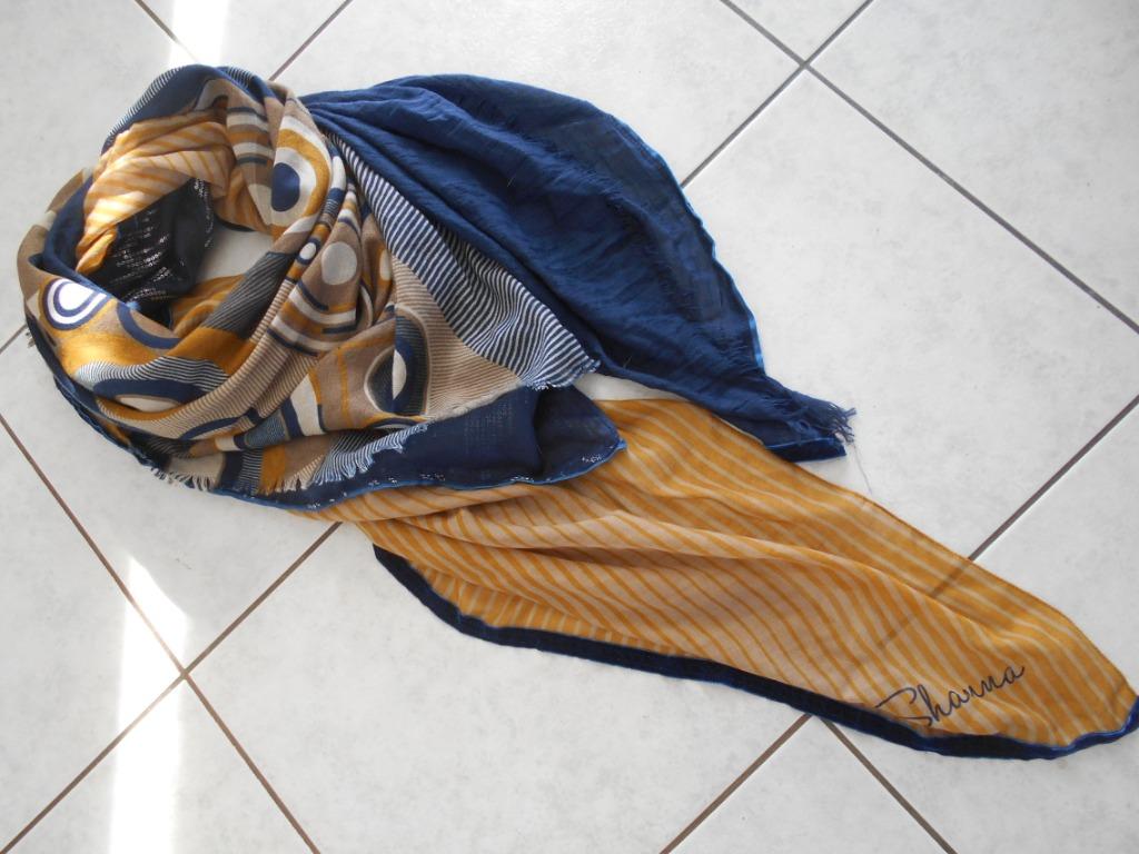 SHANNA ...neuf ...joli foulard (bleu/blanc/moutarde), Vêtements | Femmes, SHANNA, Enlèvement ou Envoi, Neuf, Écharpe