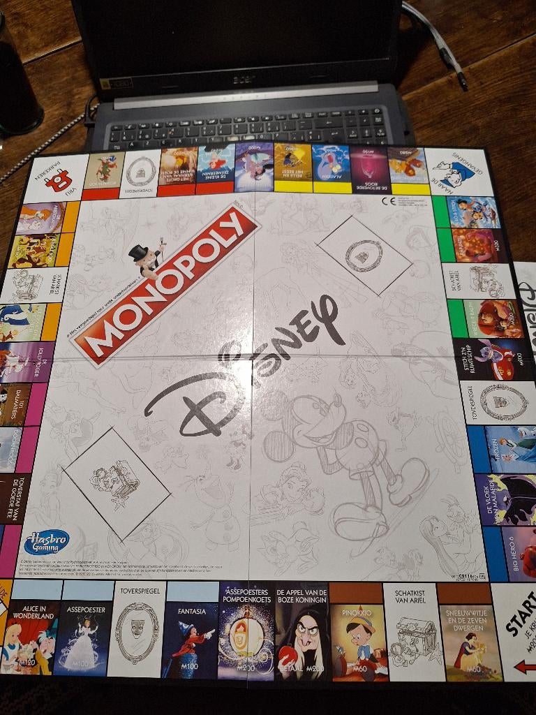 MONOPOLY DISNEY 2016 NEERLANDAIS, Hobby en Vrije tijd, Vijf spelers of meer, Ophalen of Verzenden, Zo goed als nieuw, Hasbro