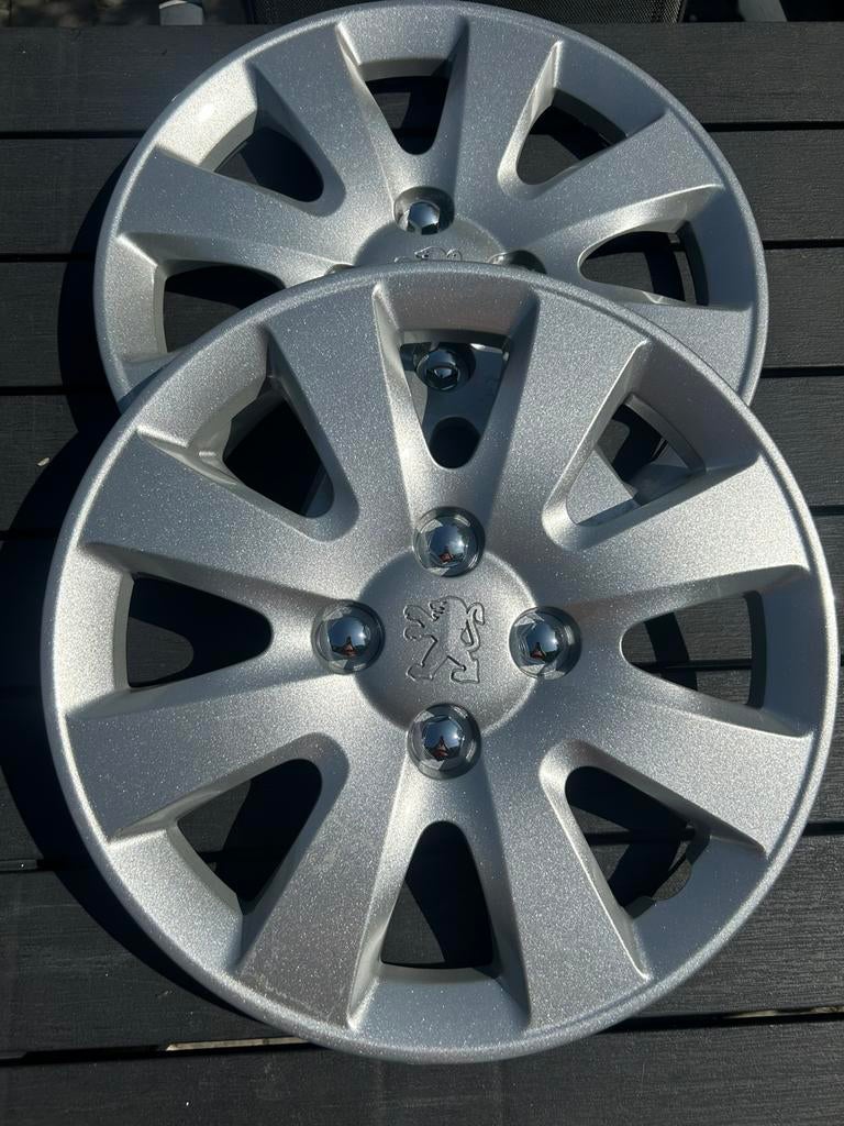 2 originele Peugeot 207,208,307,308 partner 15" wieldoppen, Ophalen of Verzenden, Nieuw
