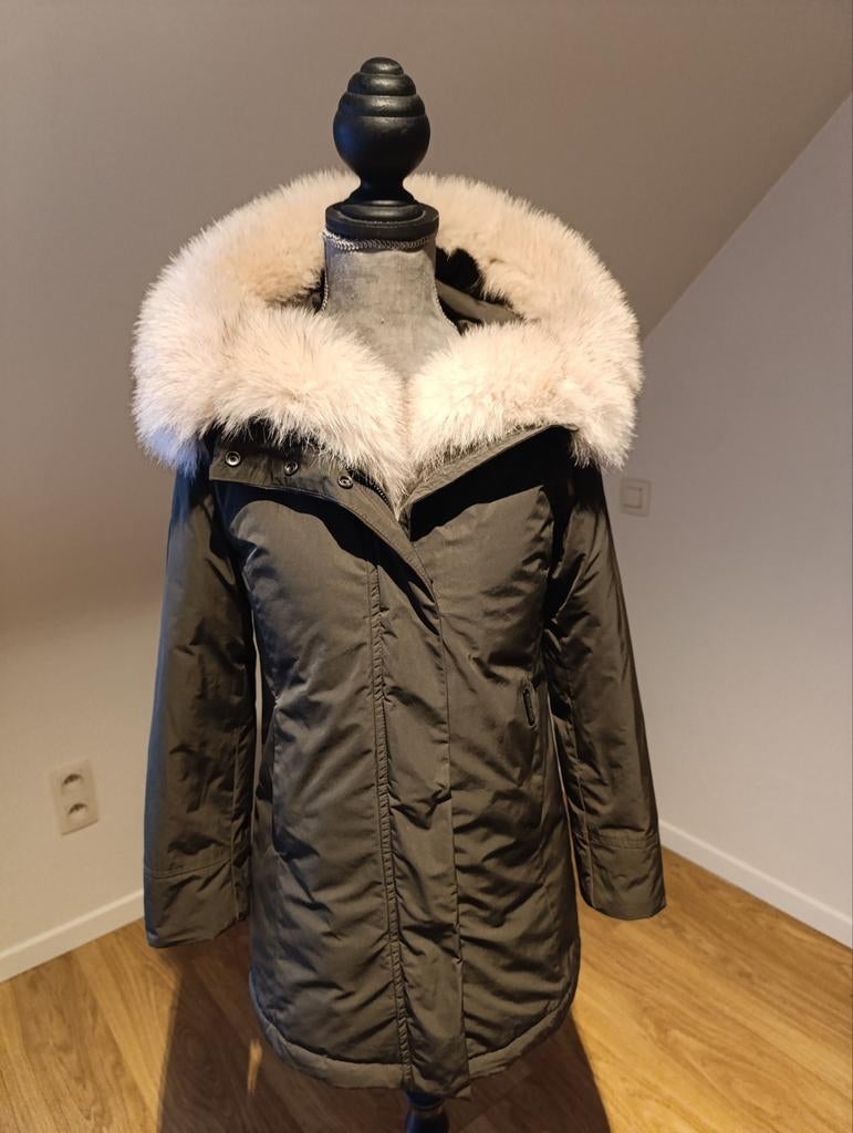Woolrich kaki donsjas met vossenbont als nieuw, Enlèvement ou Envoi, Comme neuf, Woolrich, Fille