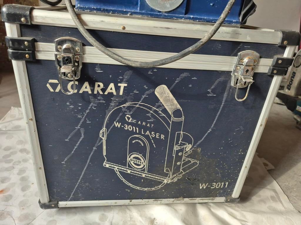 Scie murale CARAT
Modele W3011, Enlèvement, Utilisé