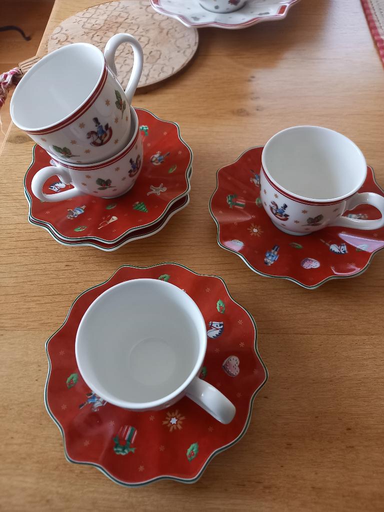 Villeroy & Boch Kerst 'Toys delight' espresso kopjes, Ophalen of Verzenden