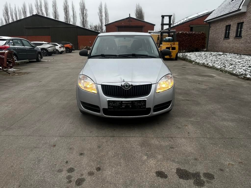 SKODA FABIA 1.2 BENZINE VAN 2010 MET 130DKM, Auto's, Voorwielaandrijving, Stof, Bedrijf, Handgeschakeld