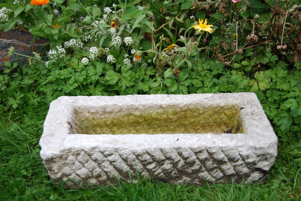 Jardinière ,bac en pierre ancien, Moins de 30 cm, Pierre, Enlèvement, Utilisé