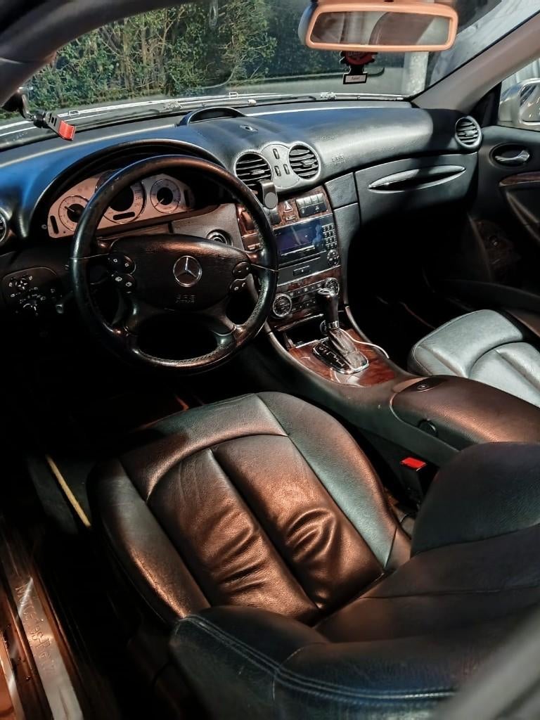 mercedes clk 220 CDI, Autos, Cuir, Argent ou Gris, Achat, 2 portes