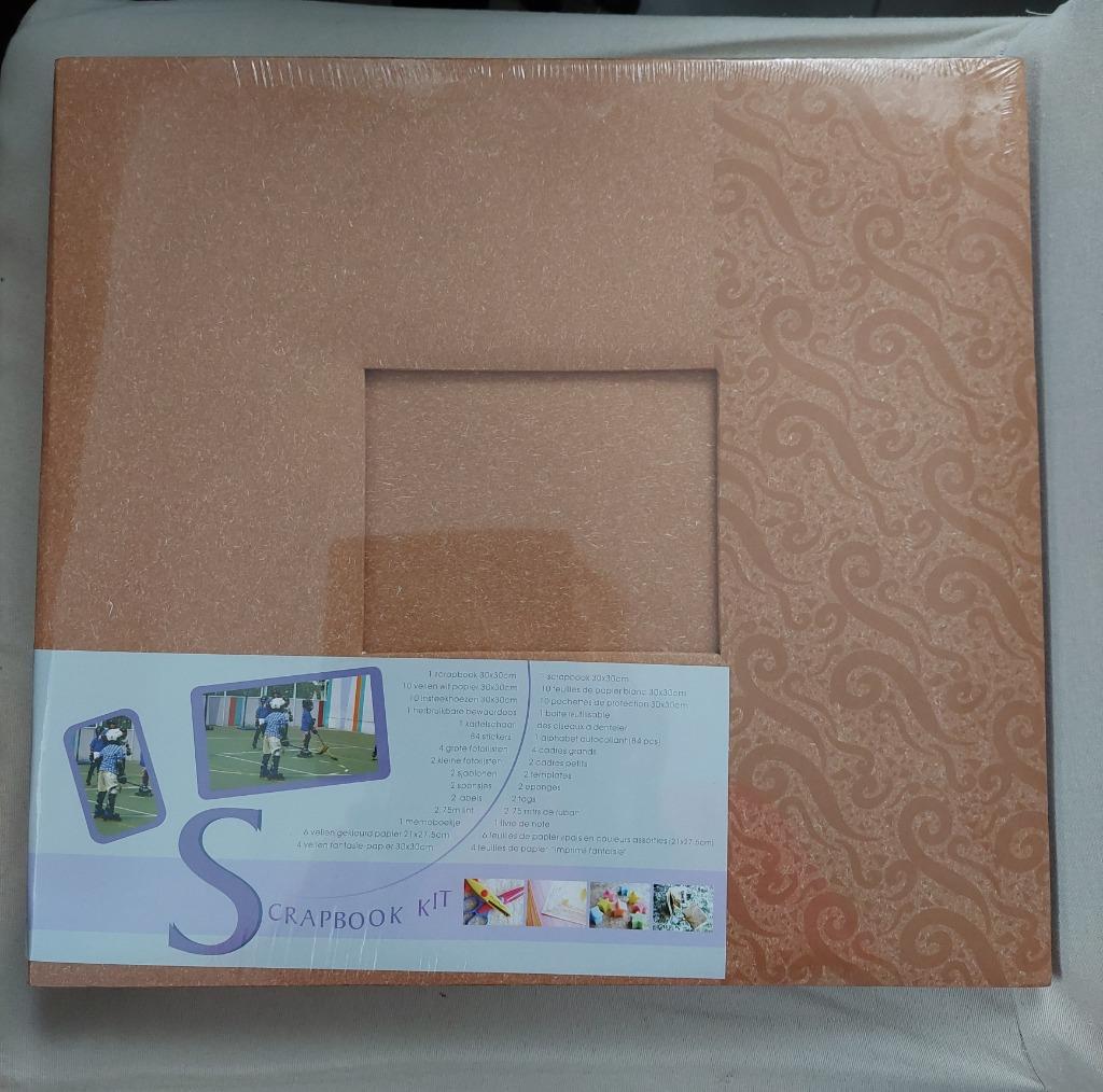 scrapbooking Album TOUT NEUF! 30cm x 30cm, Enlèvement ou Envoi, Neuf, Album ou Livre, Autres marques